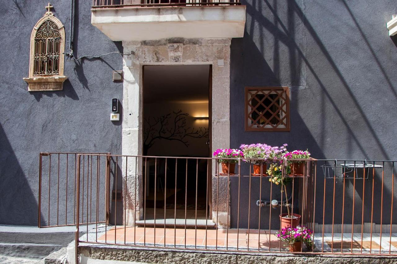 La Casetta In Centro By Sicily In Home Katanya Dış mekan fotoğraf